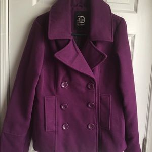 EUC DOLLHOUSE COAT.